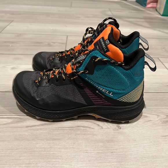Merrel Mqm 3 Mid Gore-Tex Women's Size 7 - Picture 1 of 7